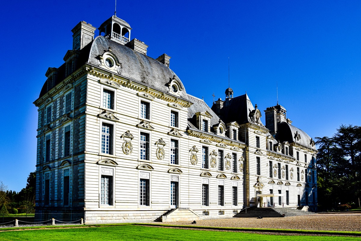 Quand les châteaux de province se réinventent en lieux culturels